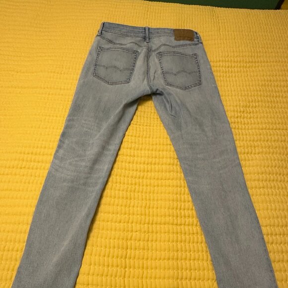 Men's American Eagle, Next Level Airflex, 31x30, light blue jean faded color - Picture 5 of 6